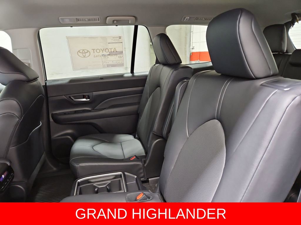 New 2026 Toyota Grand Highlander AWD image 23