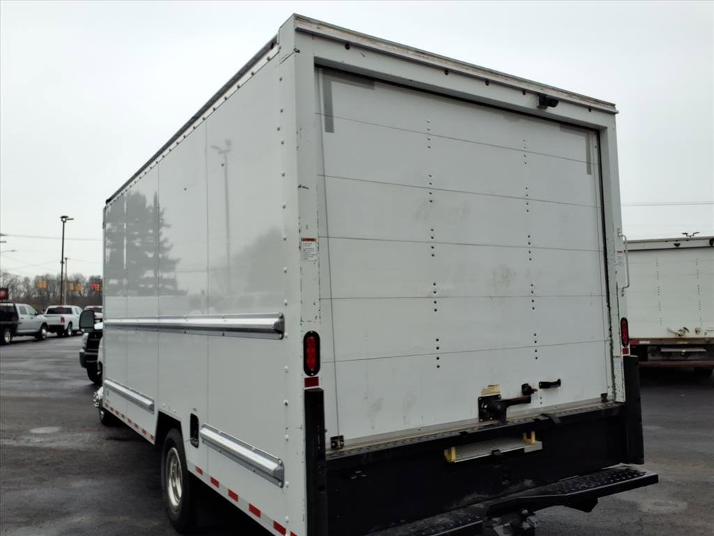 Used 2021 Ford E-350 and Econoline 350 Super Duty image 8