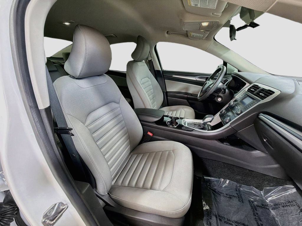 Used 2015 Ford Fusion S FWD image 26