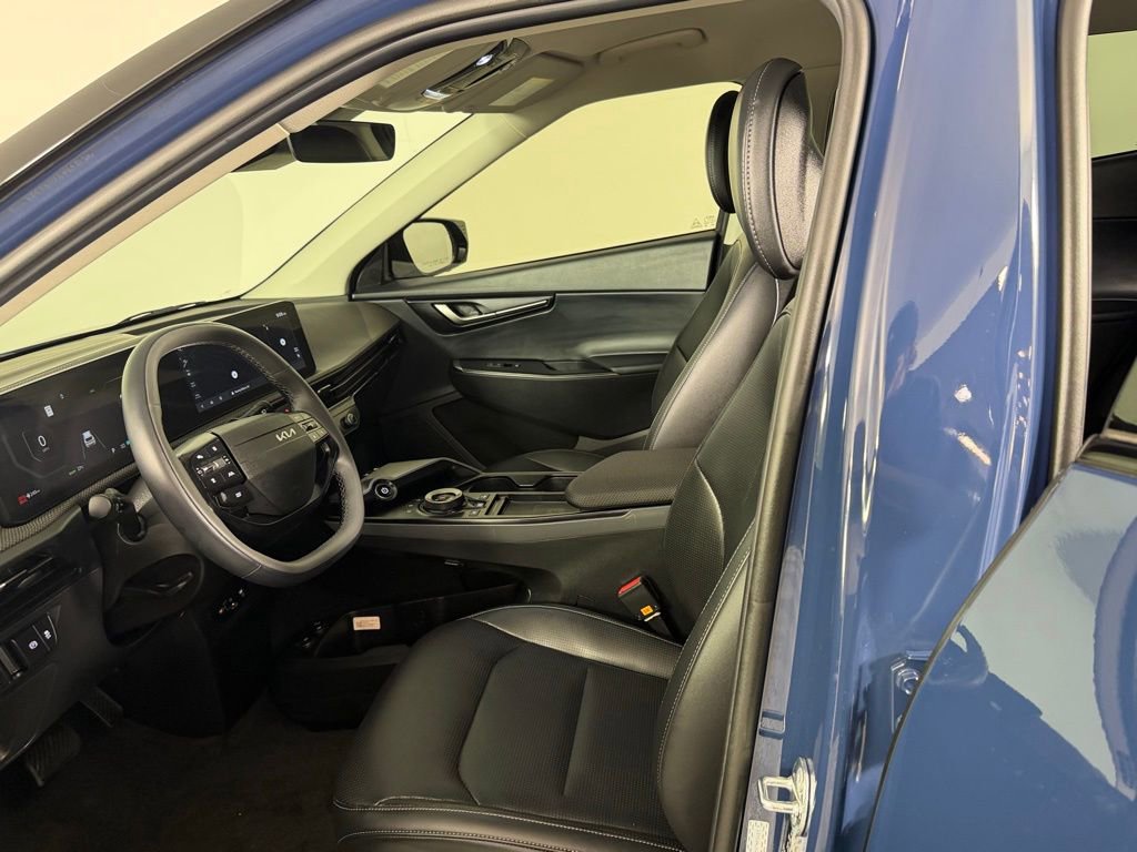 Used 2025 Kia EV6 Wind image 21