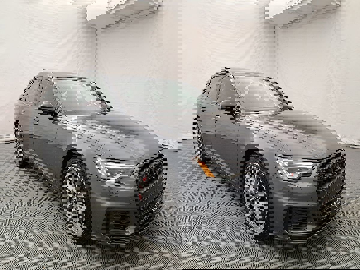Used 2020 Audi S6 Premium Plus w/ S Sport Package image 3