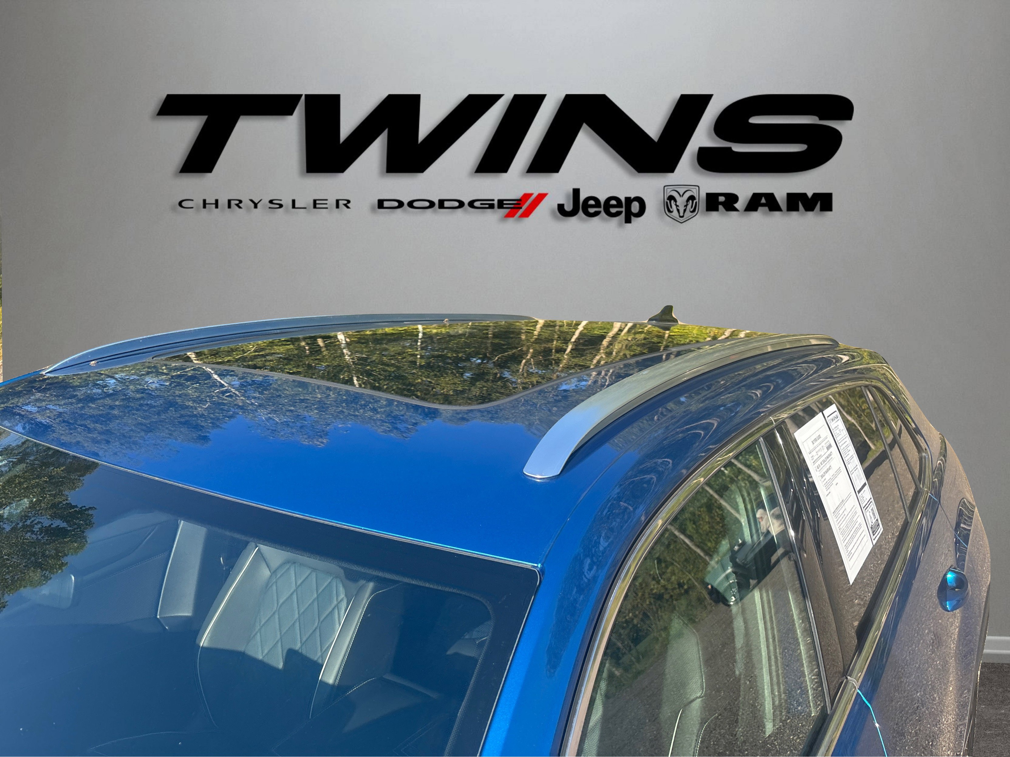 Used 2025 Volkswagen Atlas Cross Sport SEL Premium R-Line image 14