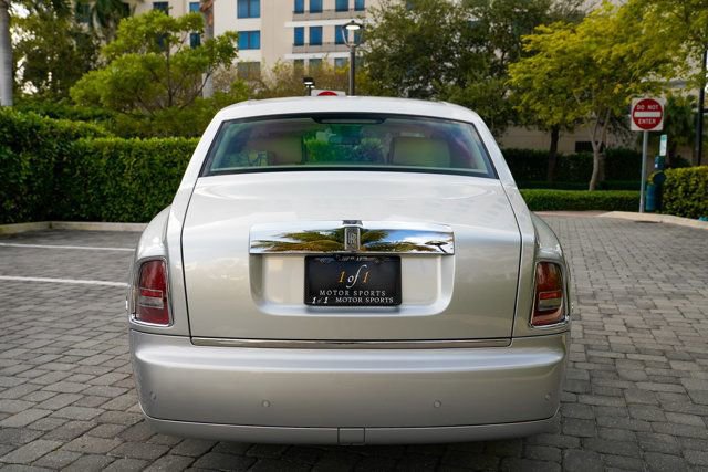 Used 2013 Rolls-Royce Phantom Sedan image 23