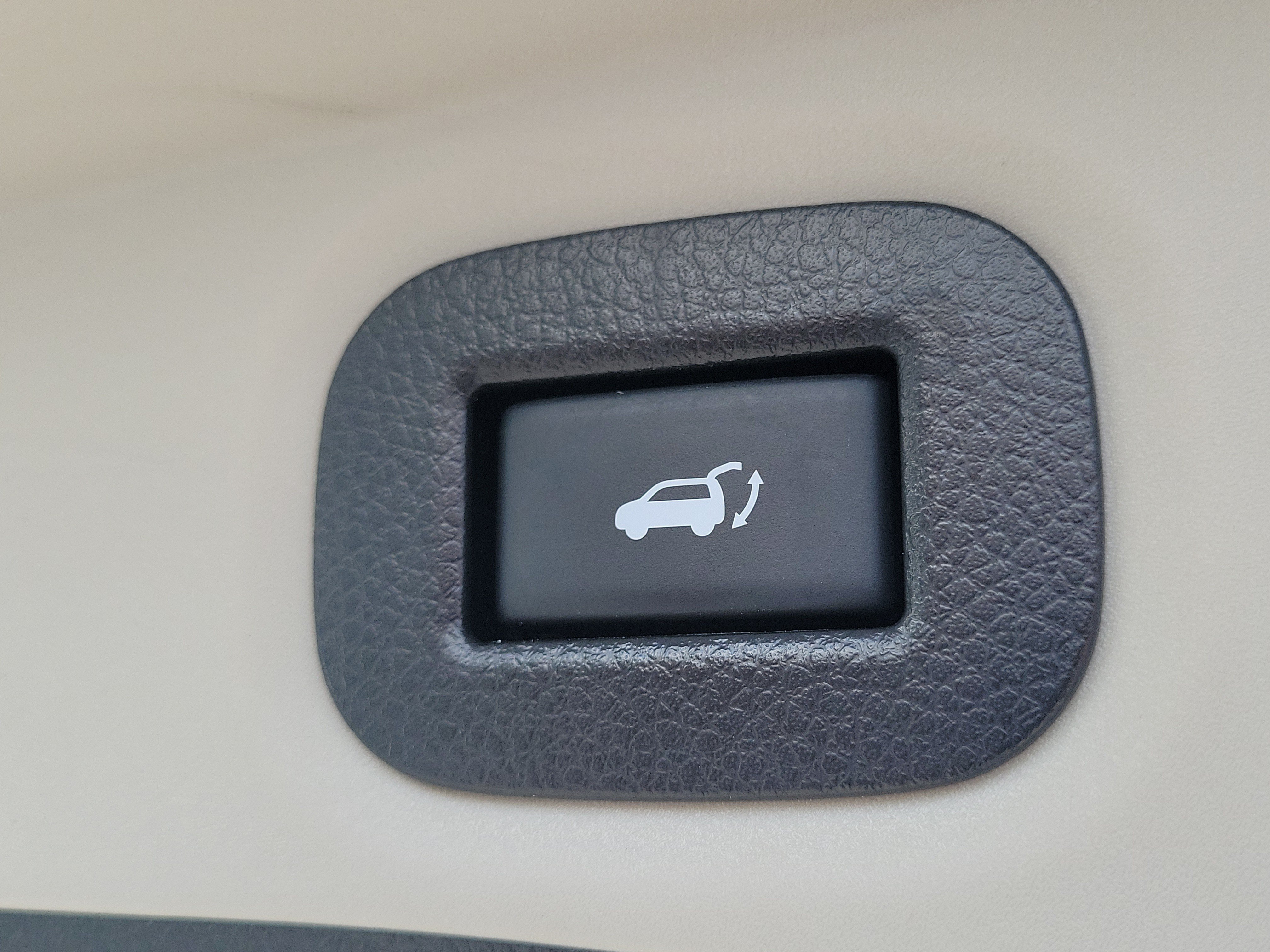 Certified 2019 Nissan Rogue SV FWD image 8