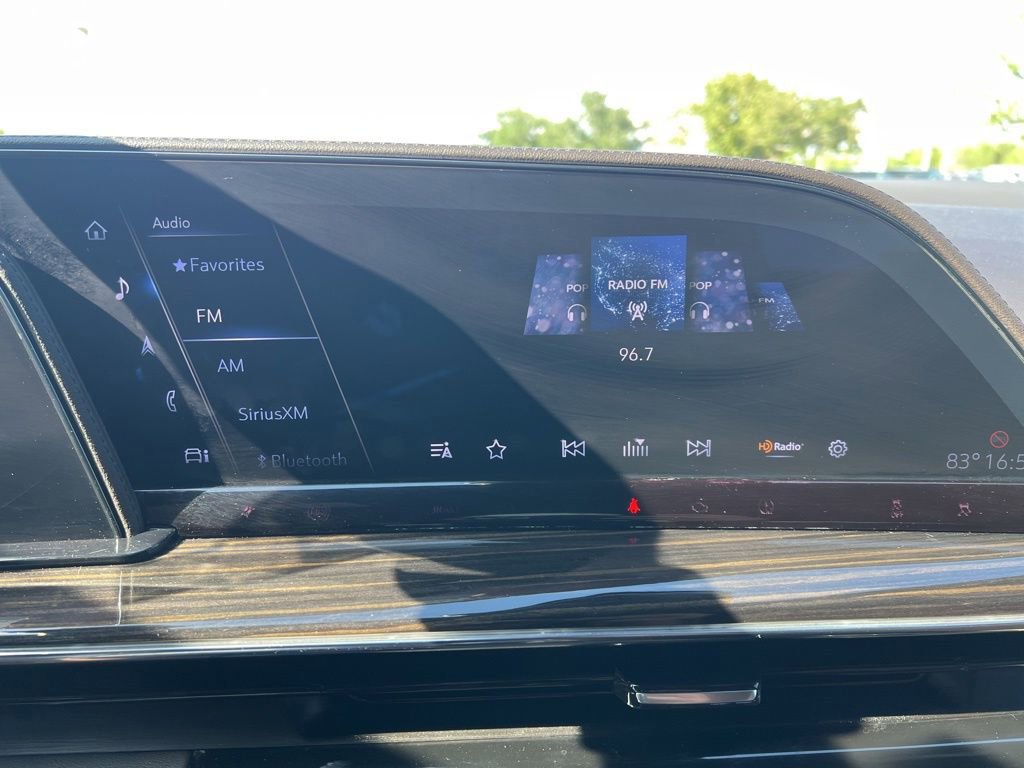 Used 2022 Cadillac Escalade Premium Luxury RWD image 91