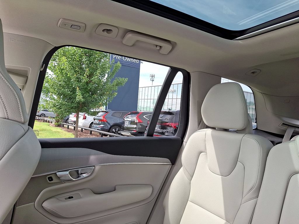 Used 2023 Volvo XC90 B5 Core w/ Protection Package Premier AWD/4WD image 12