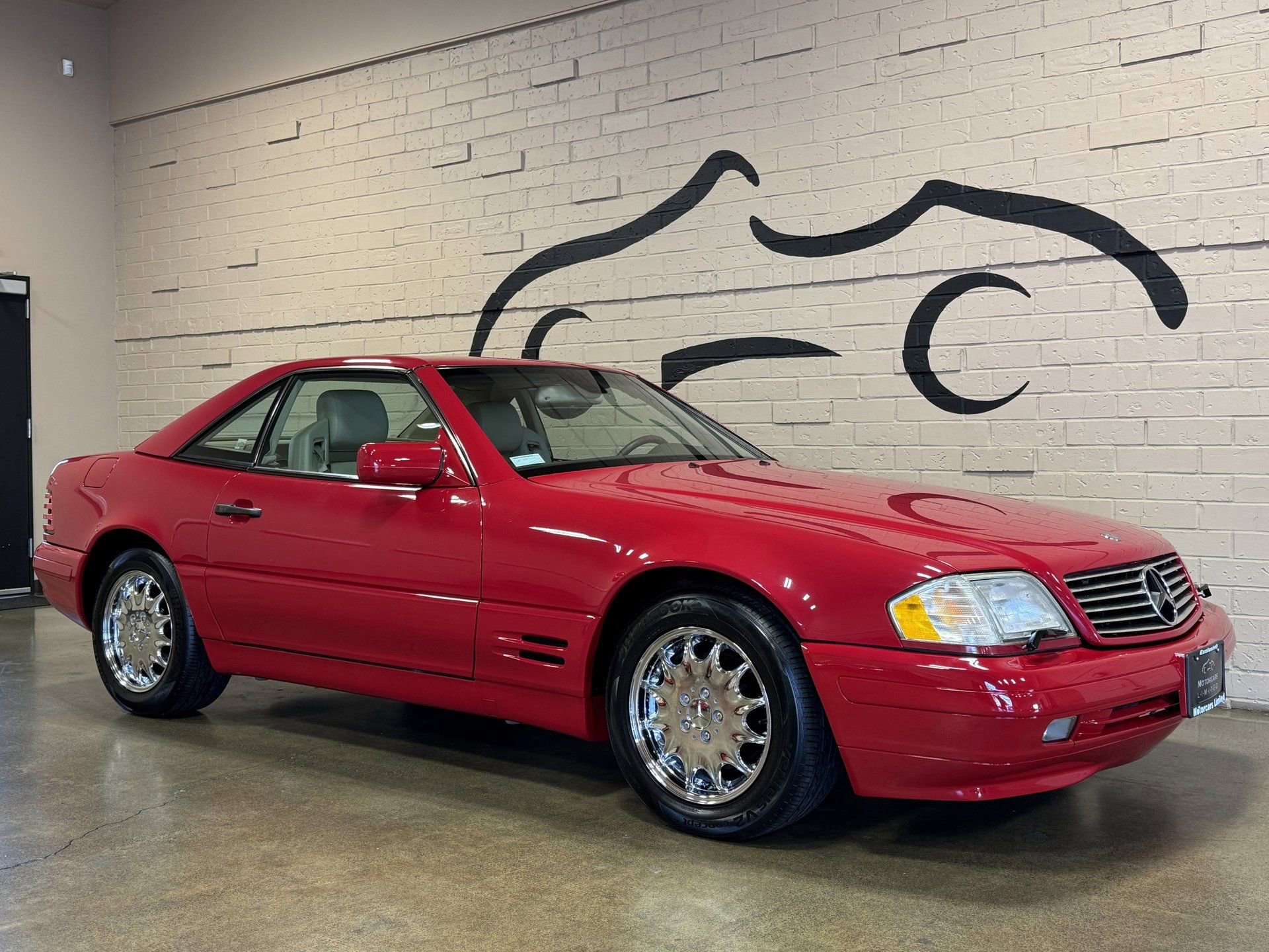 Used 1997 Mercedes-Benz SL 320 image 2