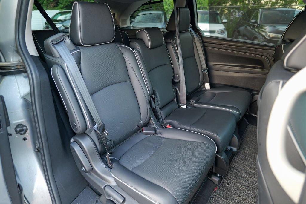 Used 2025 Honda Odyssey Elite image 30