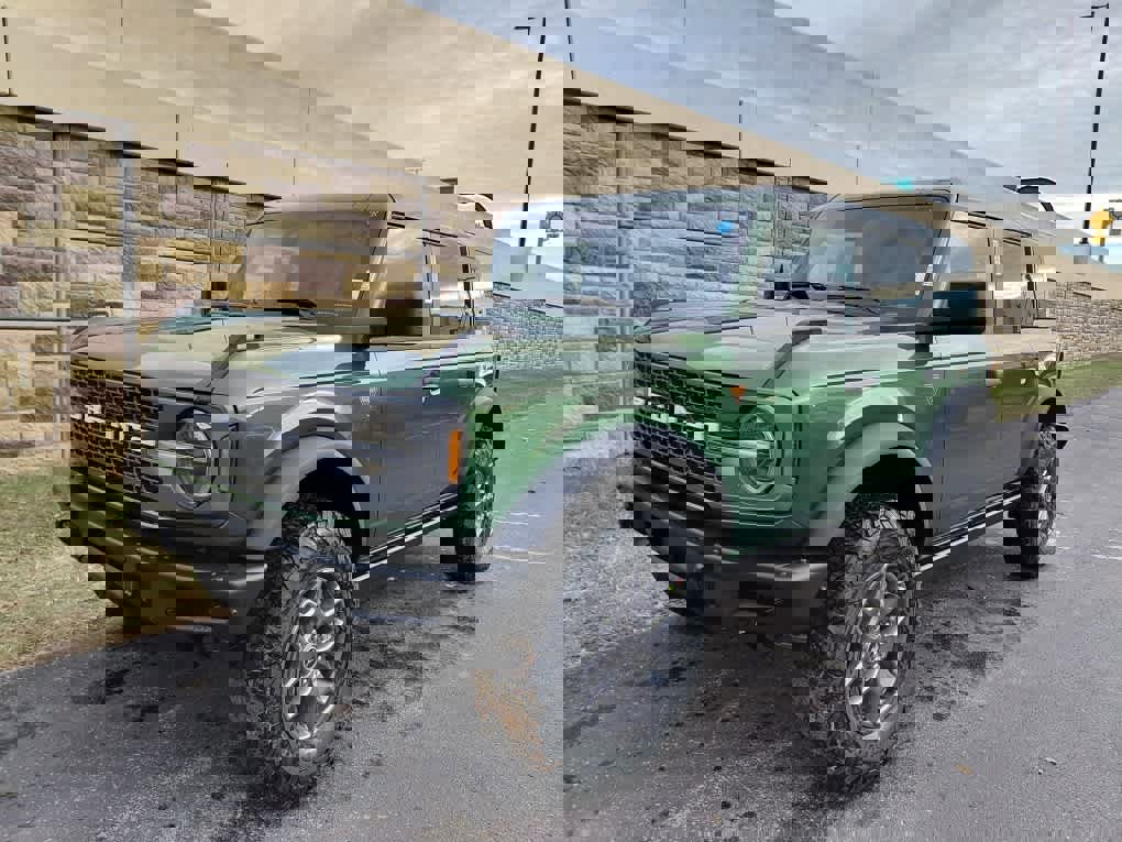 New 2025 Ford Bronco Badlands image 8