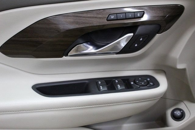 Certified 2020 GMC Terrain Denali w/ Denali Premium Package FWD image 17