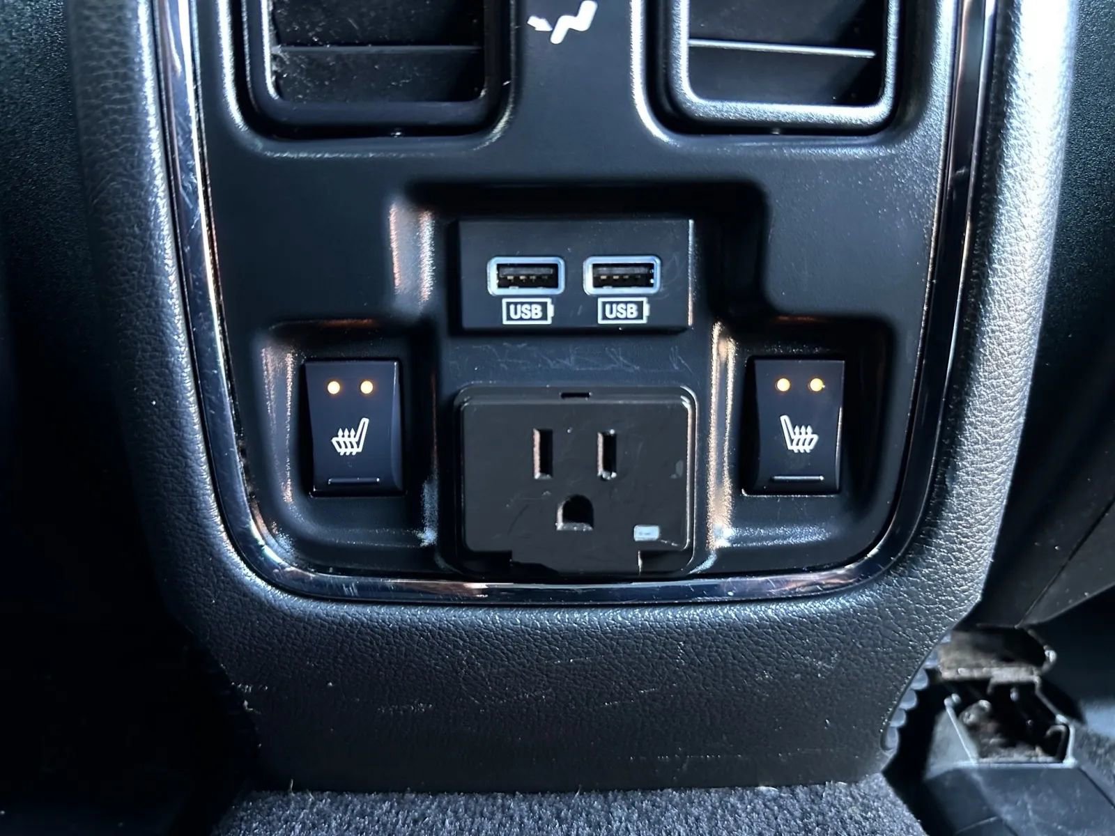 Used 2020 Jeep Grand Cherokee Limited w/ Luxury Group II image 19