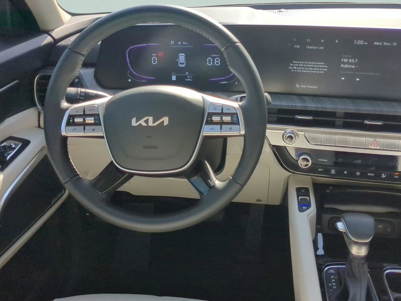 Certified 2025 Kia Telluride EX image 14