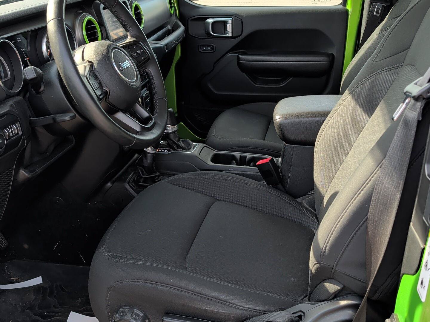 Used 2019 Jeep Wrangler Sport AWD/4WD image 15