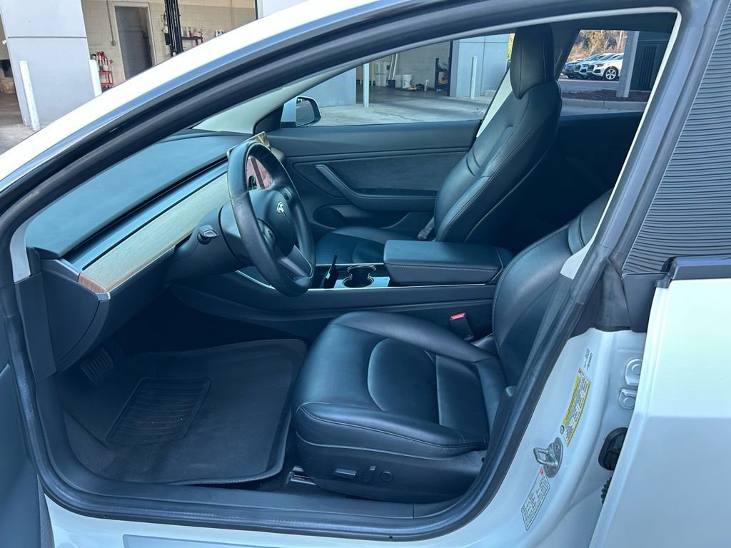 Used 2018 Tesla Model 3 image 15