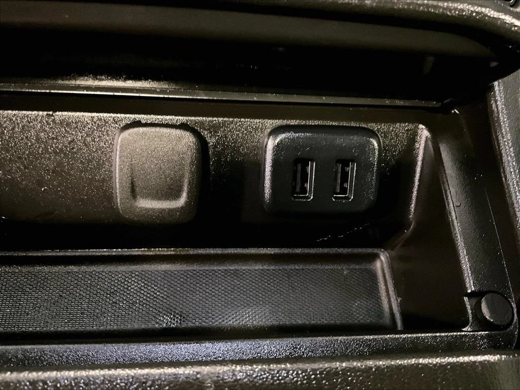 Used 2020 Chevrolet Tahoe Premier AWD/4WD image 28