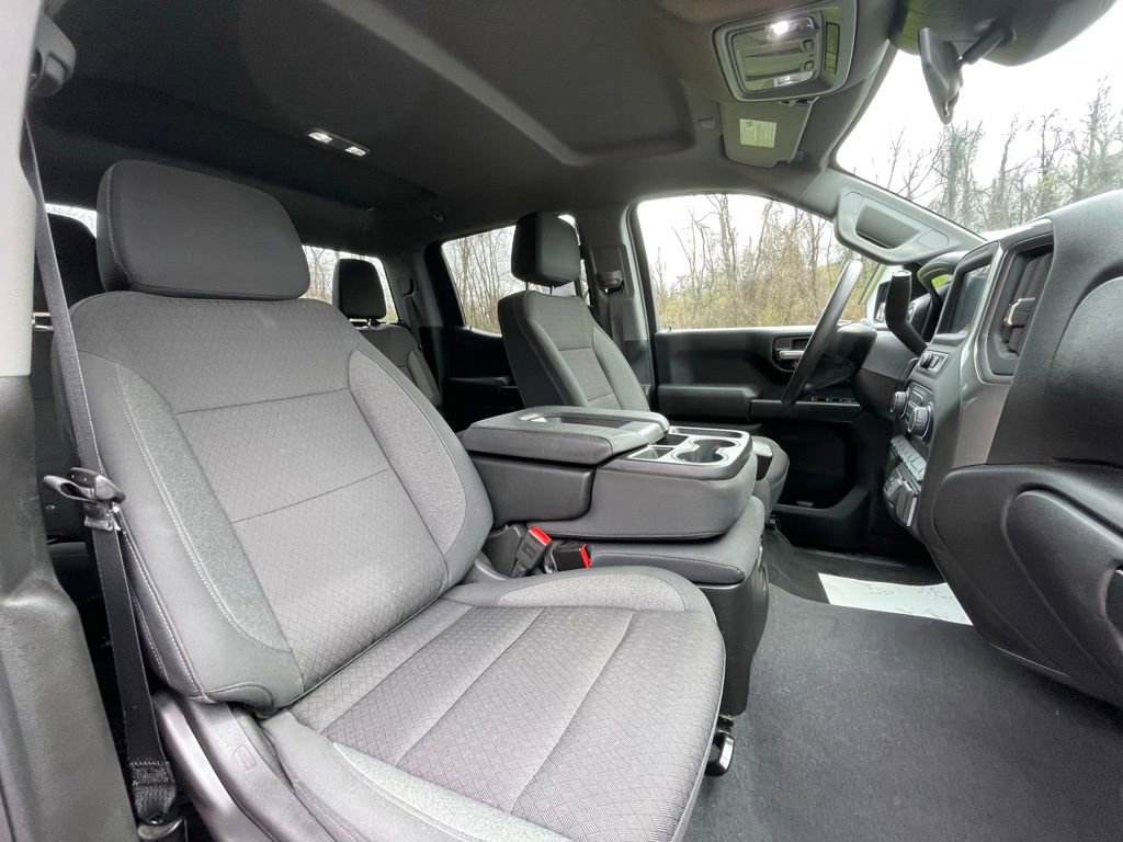 Certified 2025 Chevrolet Silverado 1500 Custom Trail Boss w/ LPO, Dark Essentials Package AWD/4WD image 13