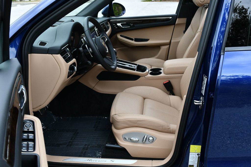 Used 2024 Porsche Macan S AWD/4WD image 14
