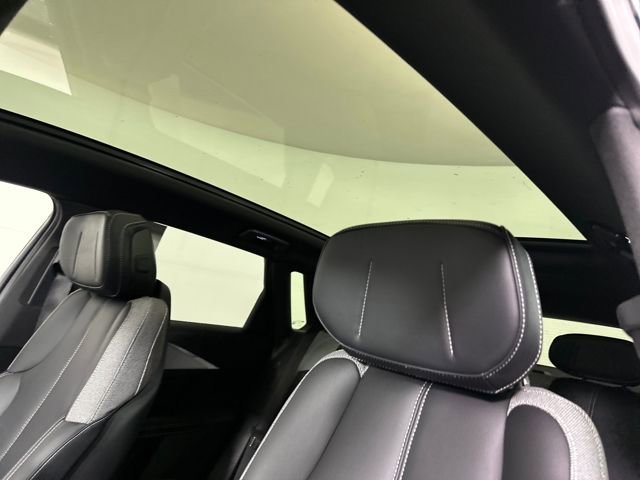 Used 2024 Cadillac Lyriq Tech image 12