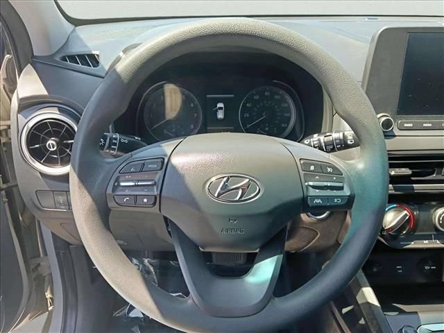 Used 2023 Hyundai Kona SEL w/ Cargo Package FWD image 8