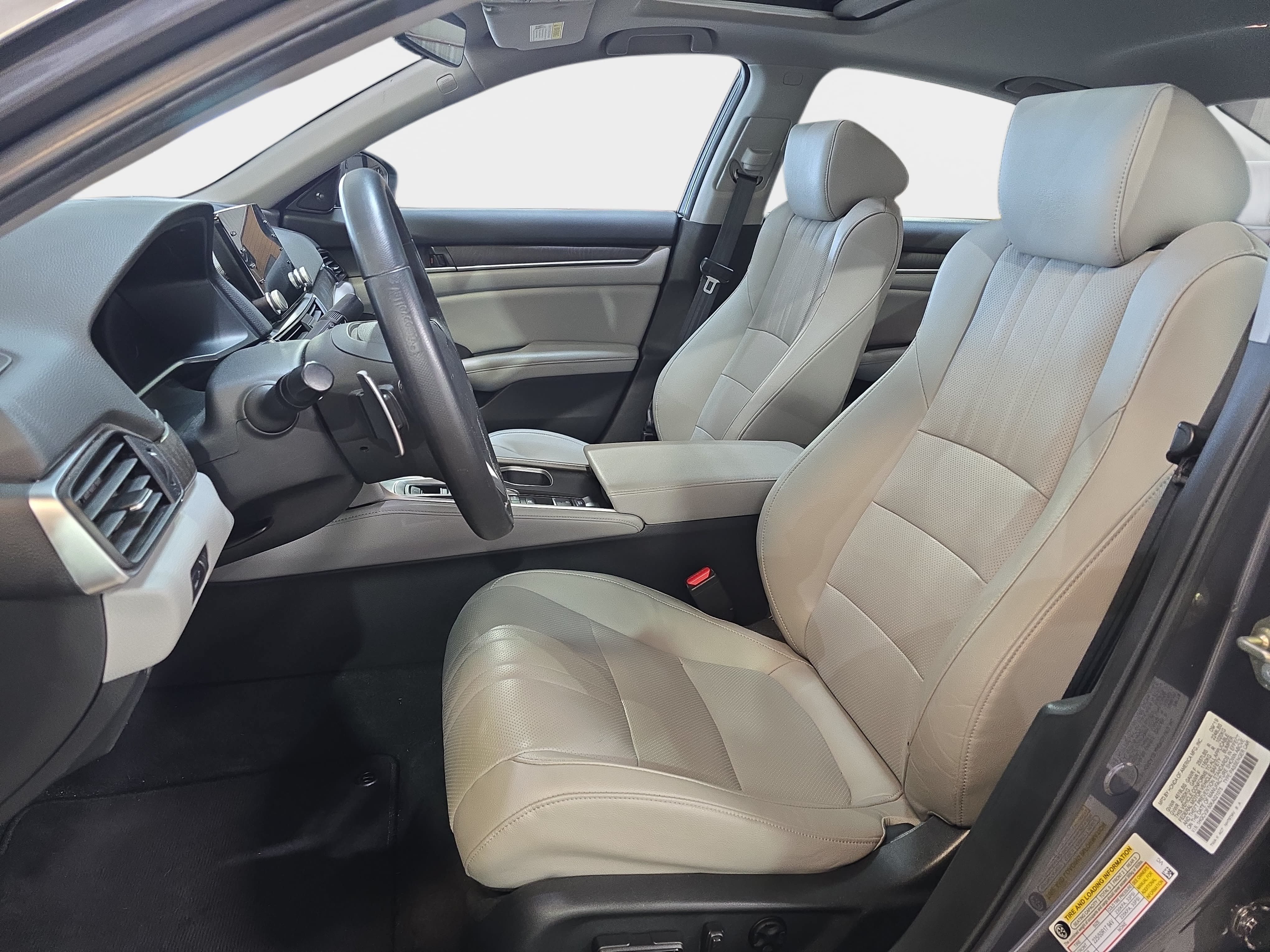 Used 2019 Honda Accord EX-L image 12