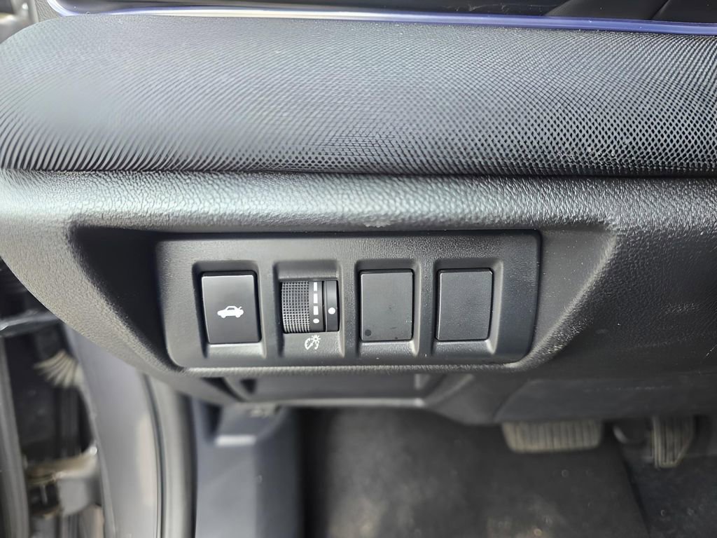 Used 2024 Subaru Legacy Premium AWD/4WD image 9