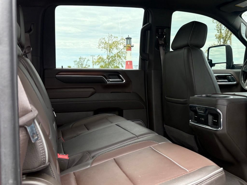 Used 2024 GMC Sierra 2500 Denali w/ Denali Reserve Package AWD/4WD image 8