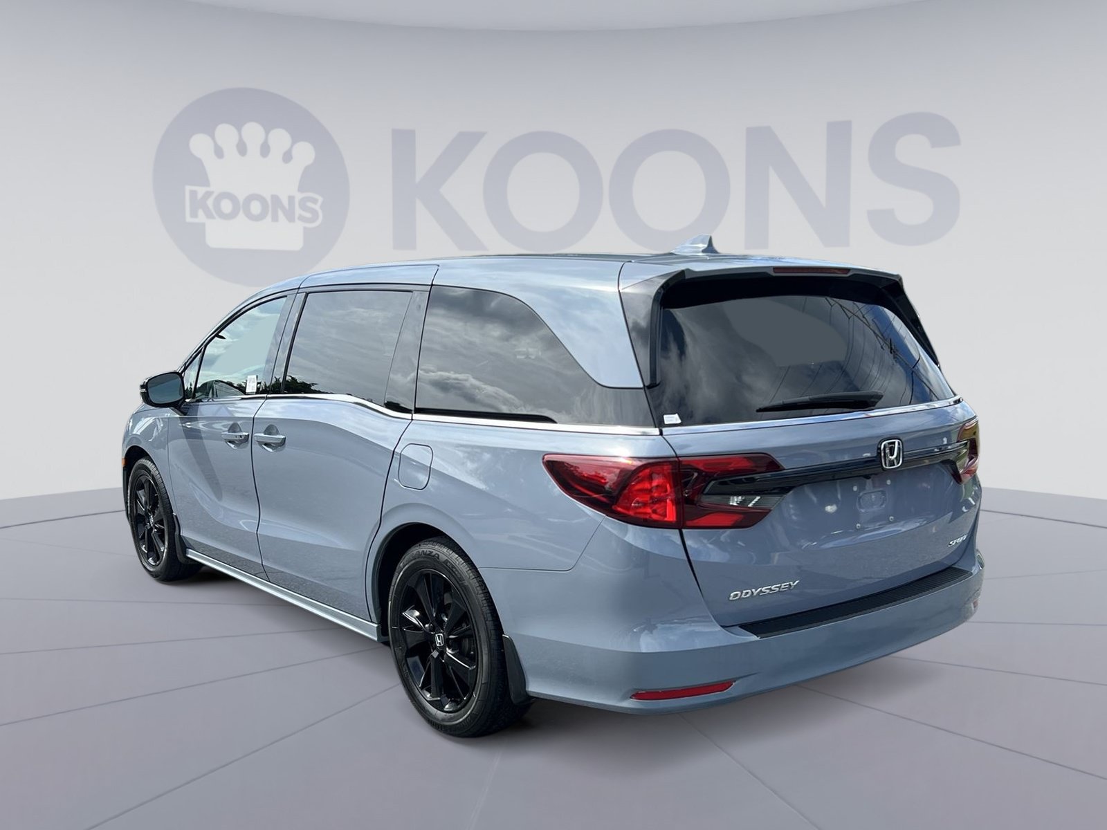 Used 2024 Honda Odyssey Sport image 4