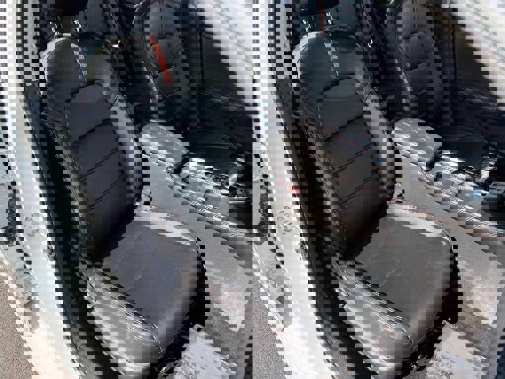 Used 2021 Nissan Sentra SR w/ SR Premium Package image 29