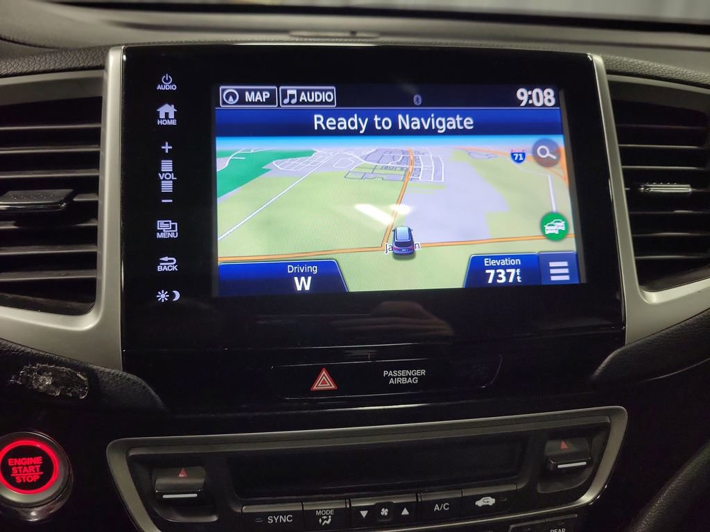 Used 2017 Honda Pilot Touring image 19