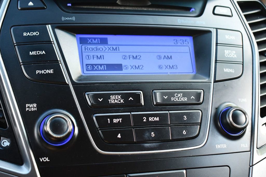 Used 2015 Hyundai Santa Fe Sport image 30