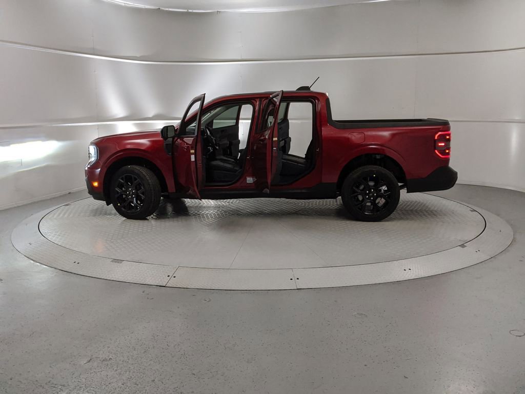 New 2026 Ford Maverick Lariat w/ Black Appearance Package image 11