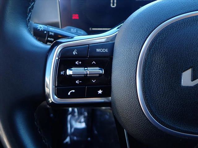 Used 2024 Kia Sorento S image 13