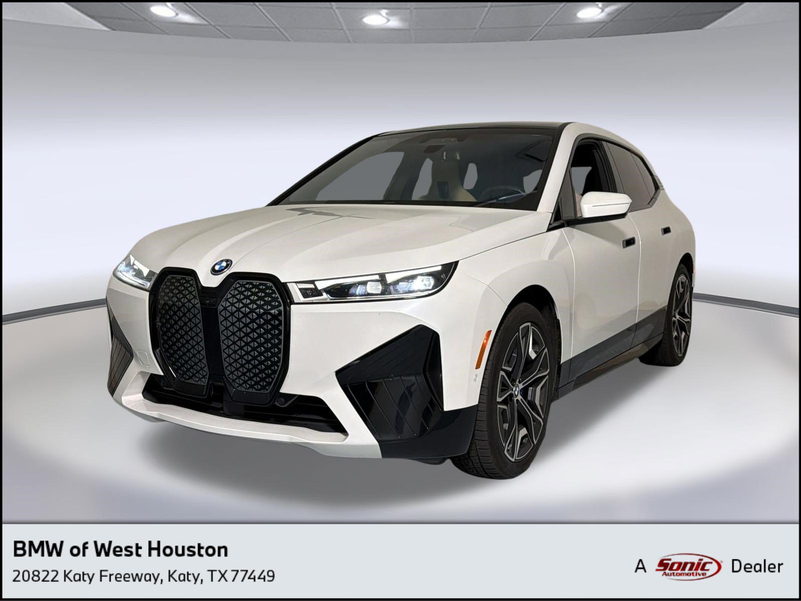 Used 2023 BMW iX xDrive50 w/ Ultimate Package AWD/4WD image 1