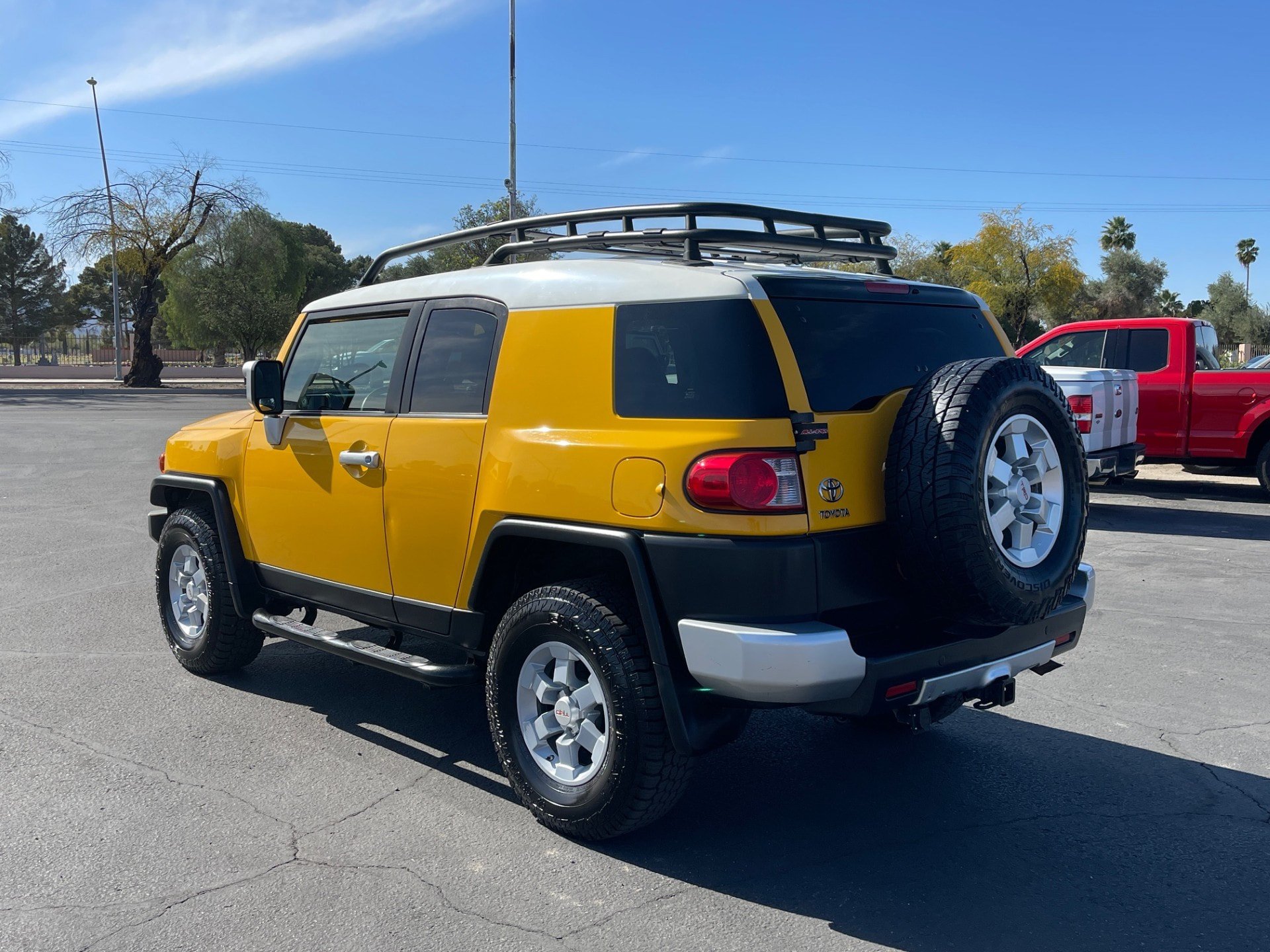 Used 2008 Toyota FJ Cruiser 4WD w/ Upgrade Pkg 1 image 3