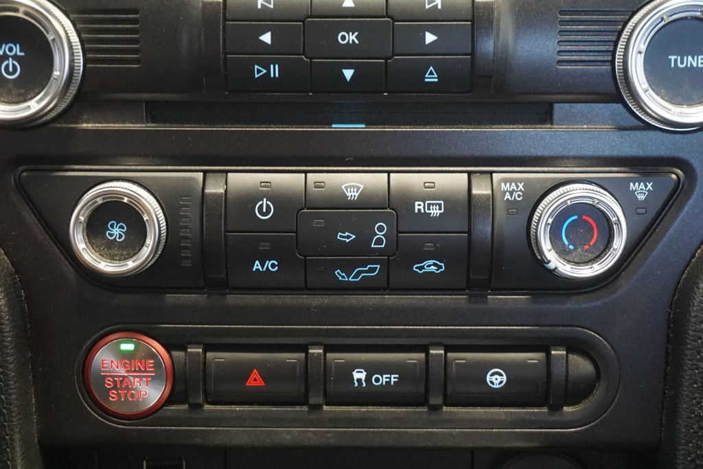 Used 2018 Ford Mustang Coupe RWD image 10