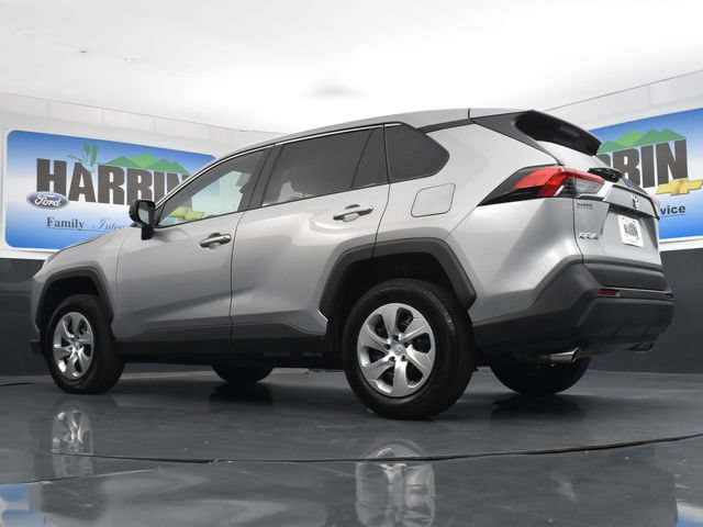 Used 2022 Toyota RAV4 LE FWD image 19