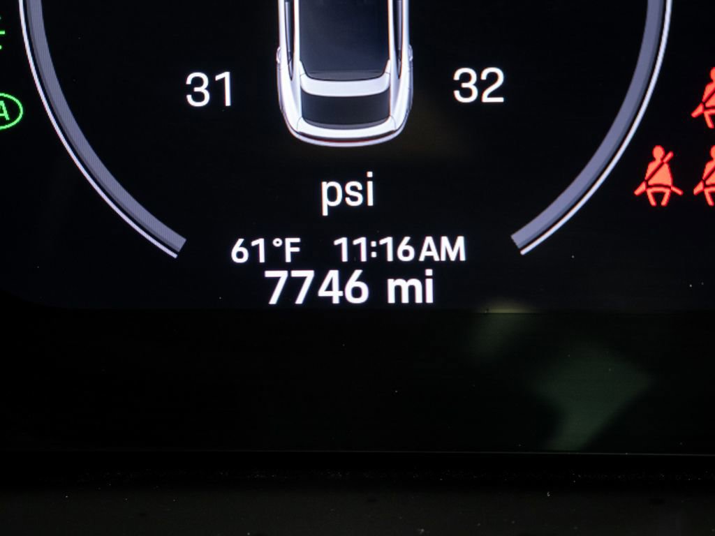 Used 2024 Porsche Cayenne S image 12