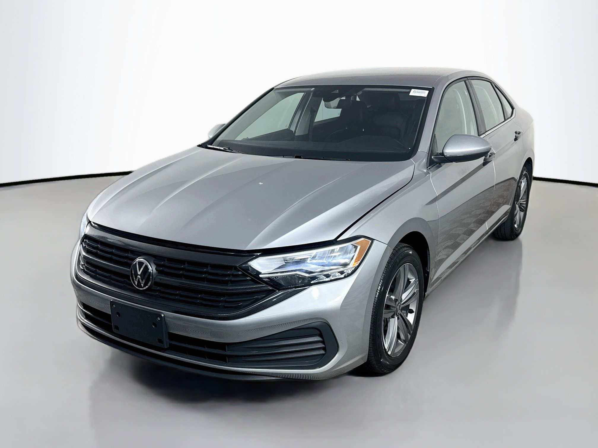 Used 2024 Volkswagen Jetta SE FWD image 4