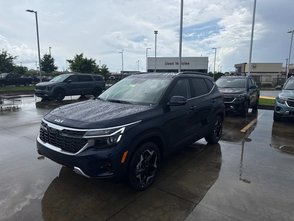 New 2026 Kia Seltos EX FWD image 3