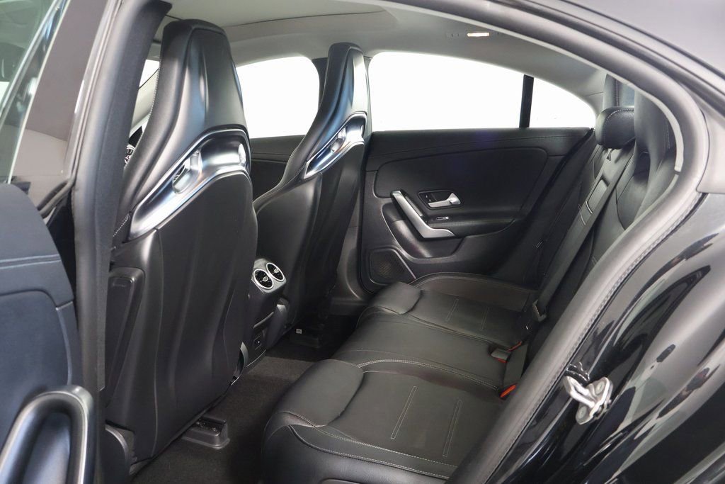 Used 2022 Mercedes-Benz CLA 35 AMG 4MATIC image 11