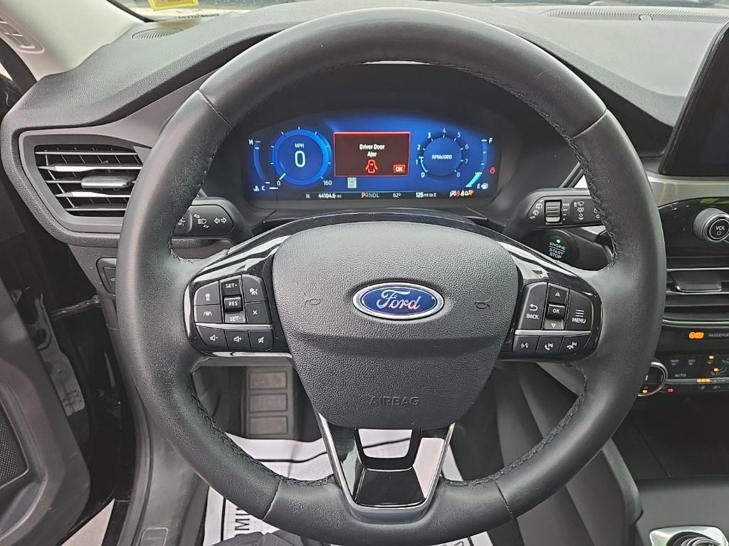 Used 2021 Ford Escape Titanium AWD/4WD image 19