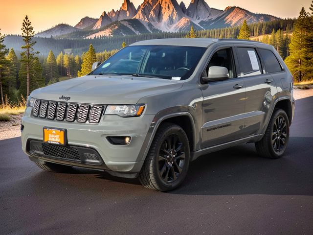 Used 2019 Jeep Grand Cherokee Altitude RWD image 4