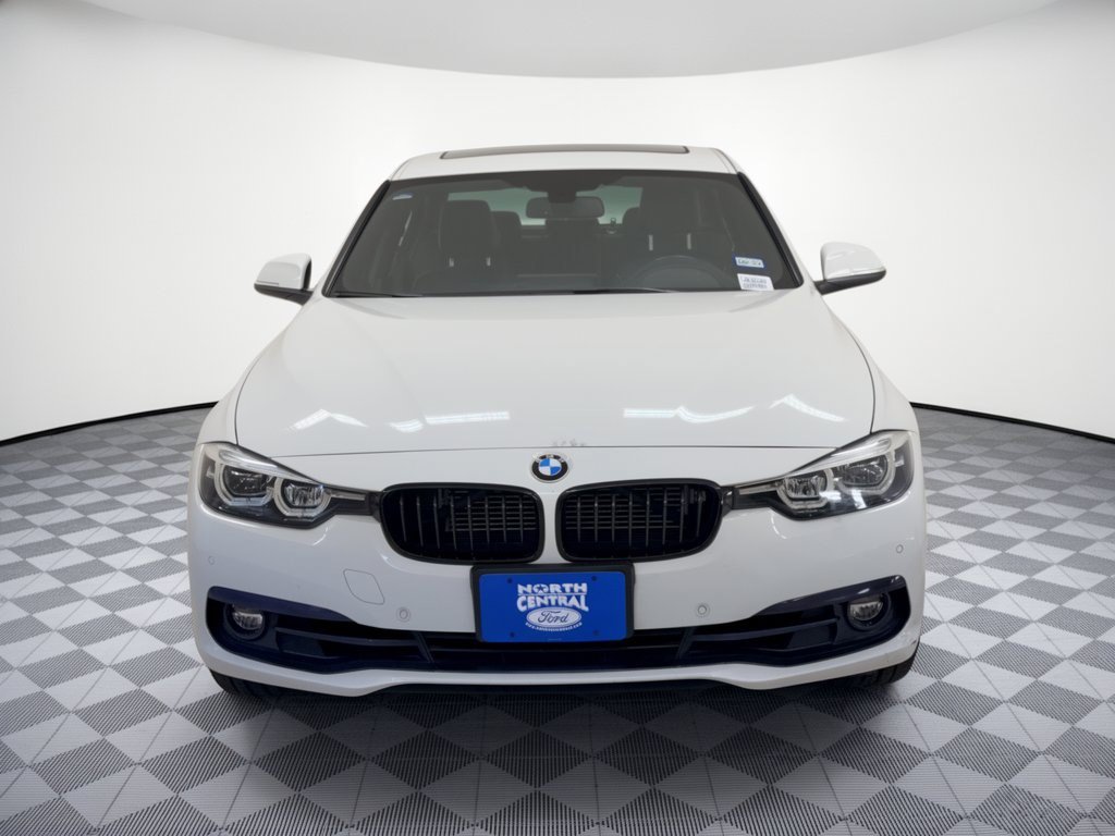 Used 2018 BMW 330e w/ Convenience Package RWD image 4