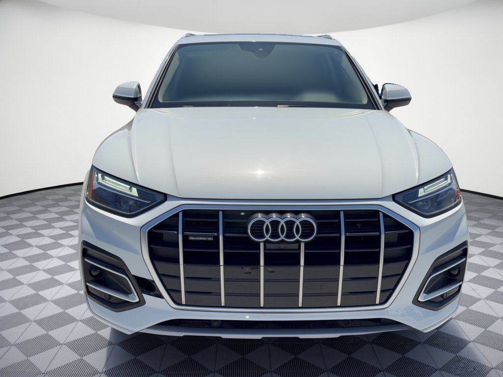 Used 2023 Audi Q5 2.0T Premium Plus w/ Premium Plus Package AWD/4WD image 6