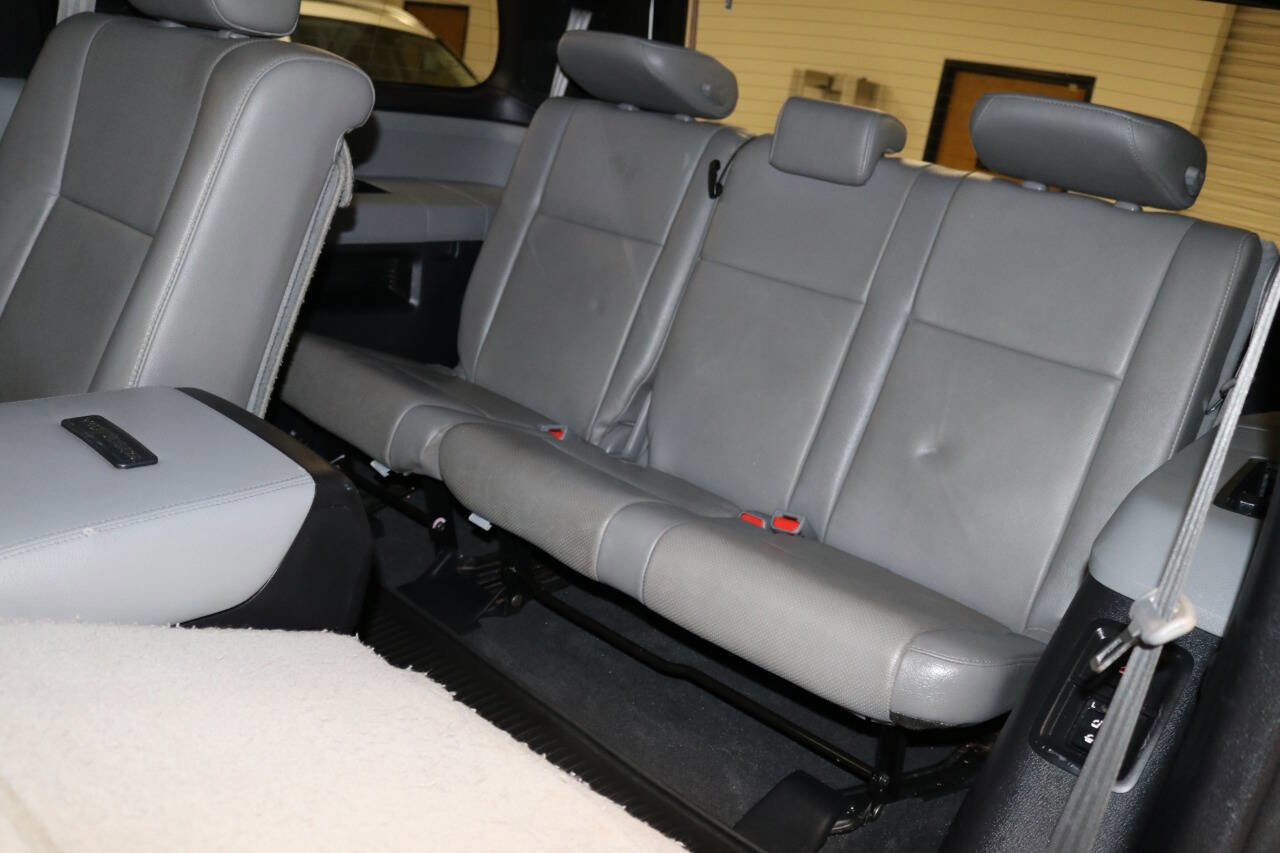 Used 2020 Toyota Sequoia Platinum image 16