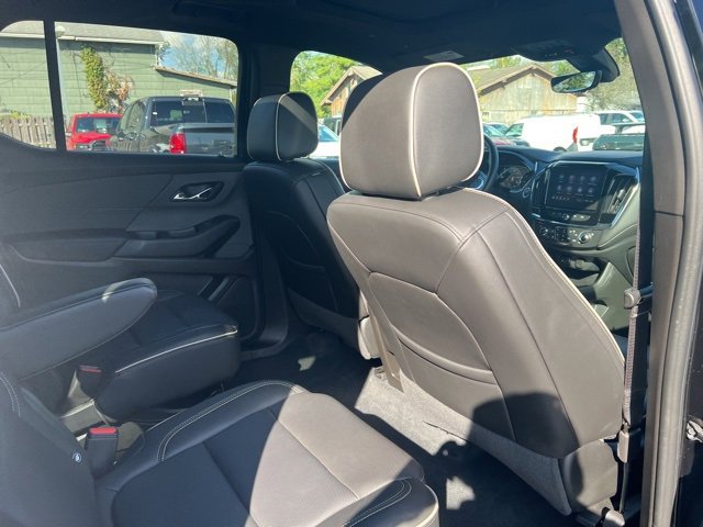 Used 2023 Chevrolet Traverse Premier image 14
