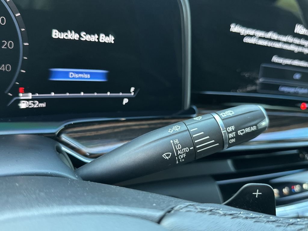 Used 2021 Cadillac Escalade Premium Luxury RWD image 20