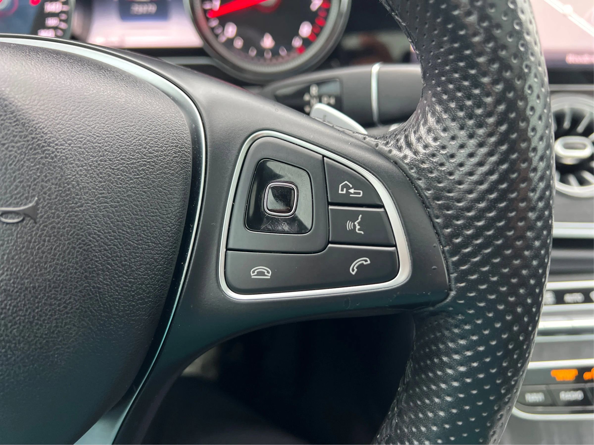 Used 2018 Mercedes-Benz E 400 4MATIC Coupe w/ Premium 1 Package image 29