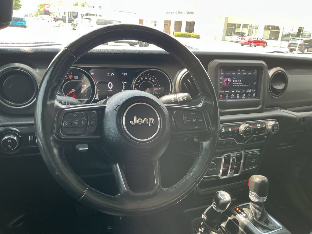 Certified 2021 Jeep Gladiator Sport AWD/4WD image 16
