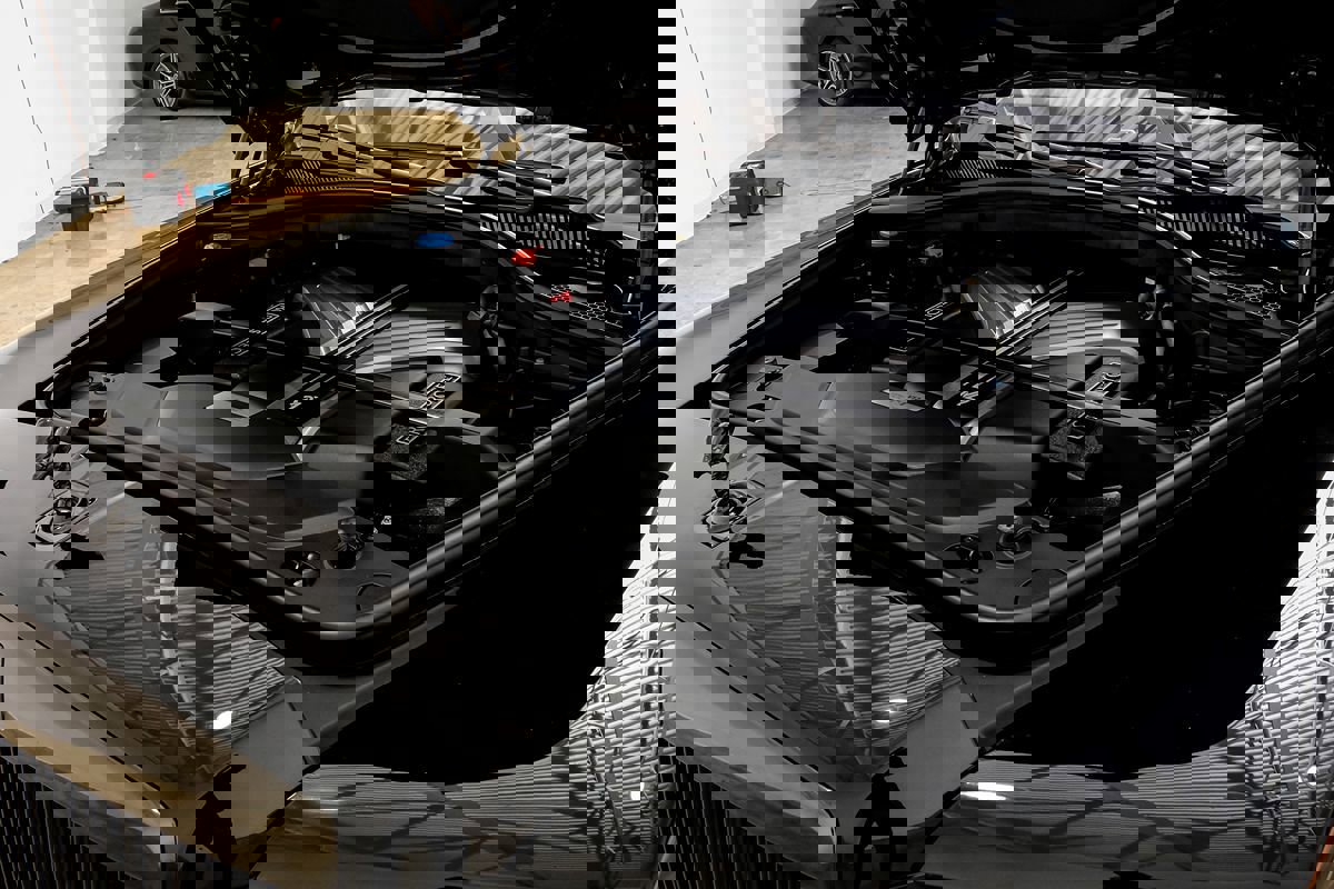 Used 2022 Rolls-Royce Cullinan Black Badge w/ Dark Exterior Package image 57